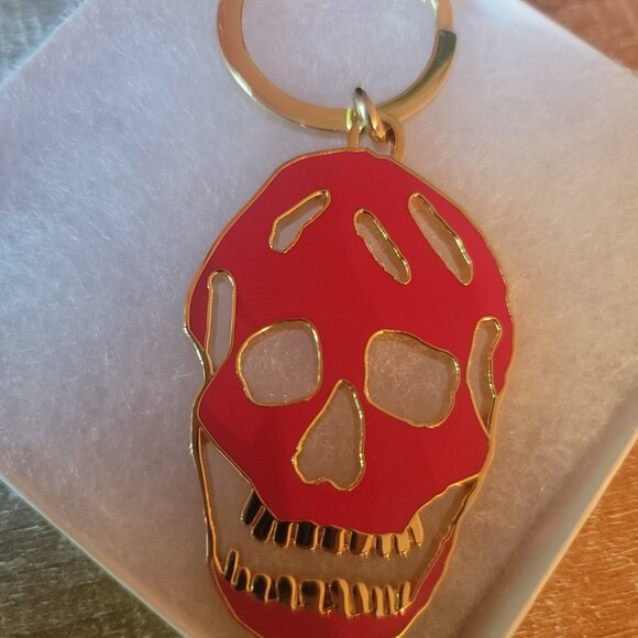 ALEXANDER MCQUEEN Gold and Red Skull Keychain (Brand new)(Gift box included) - Picture 10 of 11